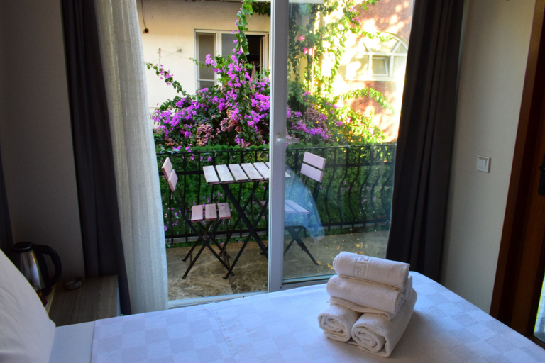 Room 5, Buyukada Carsi Pansiyon, Adalar