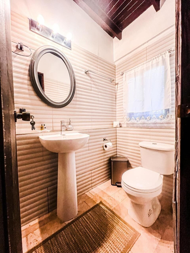 Bathroom 4, ORHO Hotel Boutique 15 Minutes from PTY Airport, Panamá