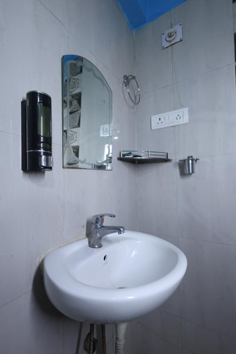 Bathroom 4, Hotel Anand LOK, Nalanda