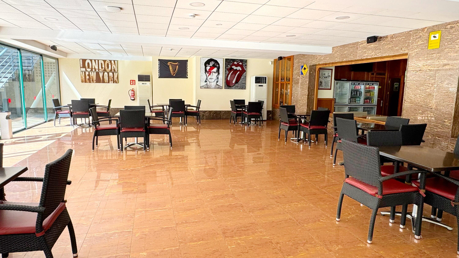 Food & Drinks 3, Paraiso 10, Alicante