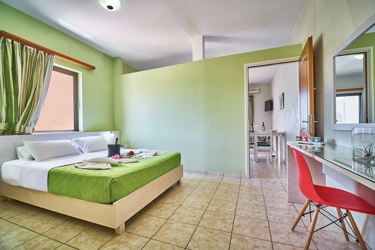 Bedroom, Nanakis Beach Apartments, Crete