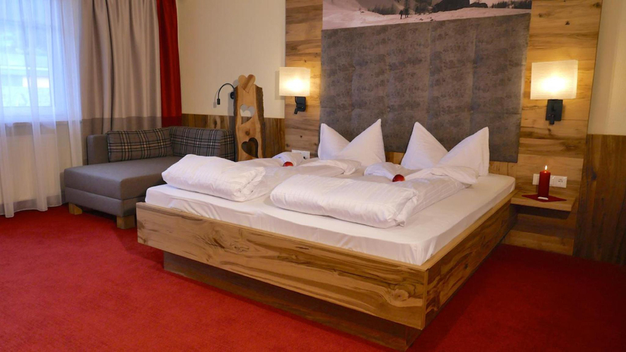 Bedroom 3, Kohlerhof - 4 Star Wellness & Active Hotel, Schwaz