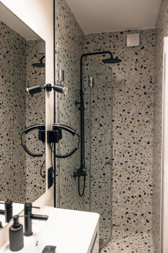 Bathroom 3, Summit Villa Chisinau