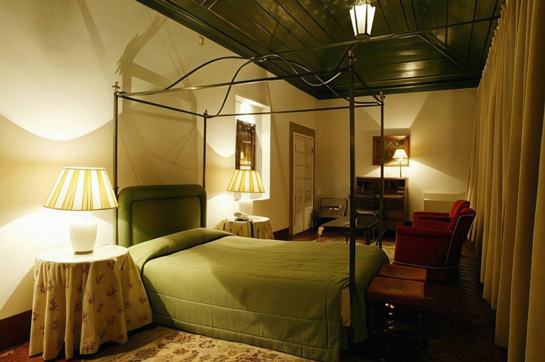 Bedroom 2, York House Lisboa Hotel, Lisbon