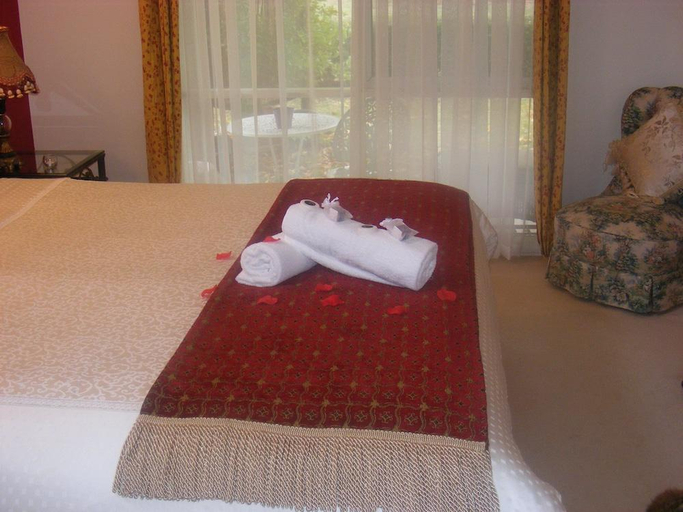 Bedroom 3, Weeroona Bed and Breakfast, Melbourne