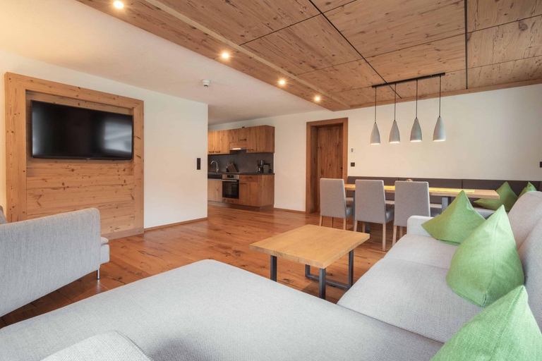 Others 2, Appartement Pension Strolz, Reutte