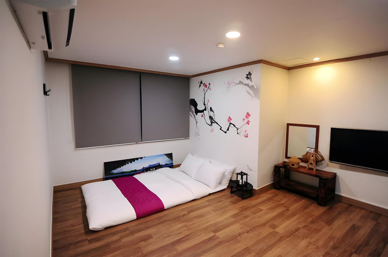 Bedroom 2, JB Plus Hotel, Haeundae