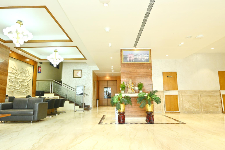 Public Area 3, Hotel Simran Heritage, Raipur