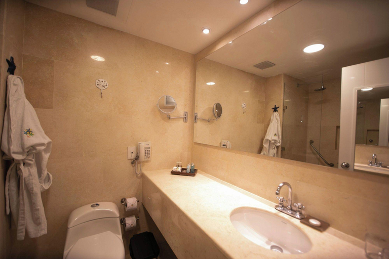 Bathroom 4, Hotel Las Americas Casa de Playa, Cartagena de Indias