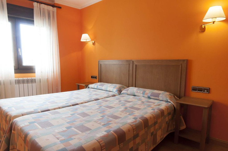 Bedroom 2, Hotel San Jorge, Asturias