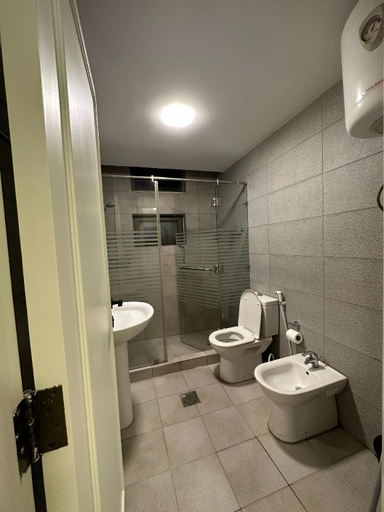5, central apartment for rent 22, Amman