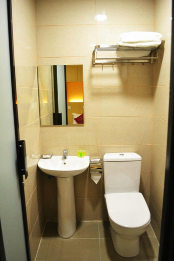 Bathroom 4, Cozy Hotel, Kuala Lumpur