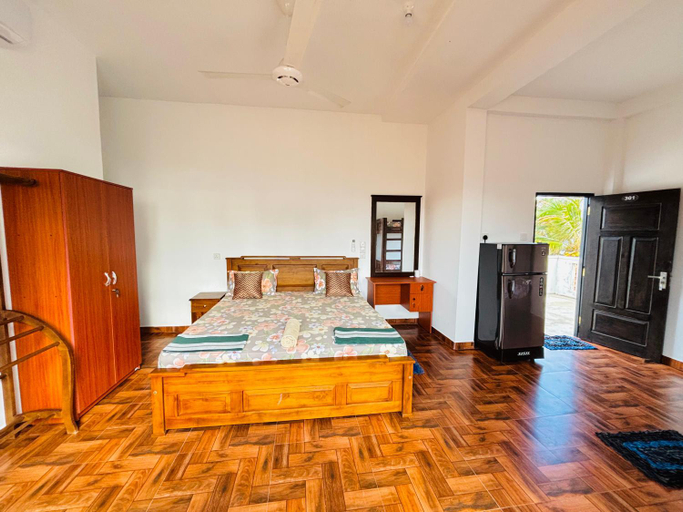 Bedroom 3, Tamaro Beach Resort, Hikkaduwa