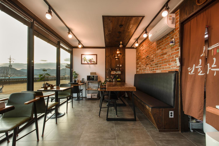 Food & Drinks 4, Gyeongju Wonhwaru, Gyeongju