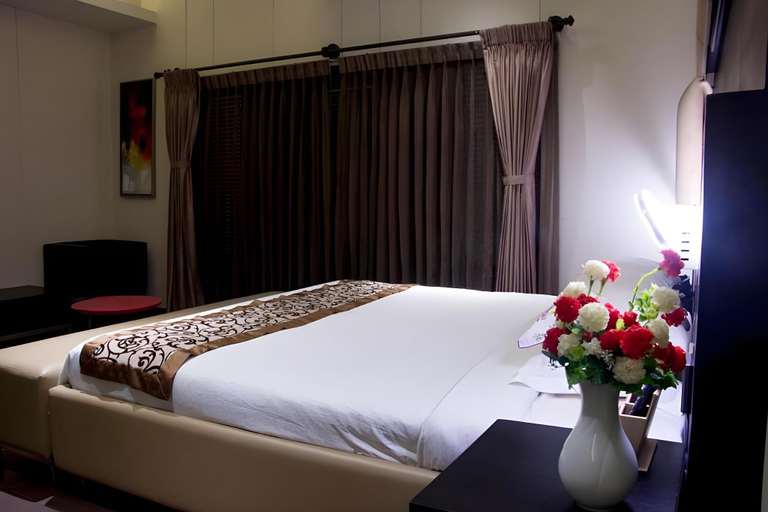 Bedroom 3, D'more Dhaka Hotel & Resort, Dhaka
