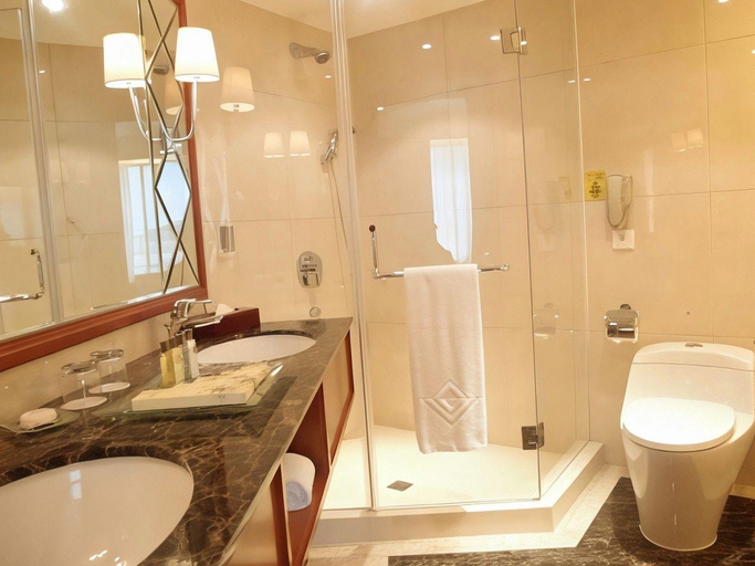 Bathroom 5, Grandview Hotel Macau, Macao