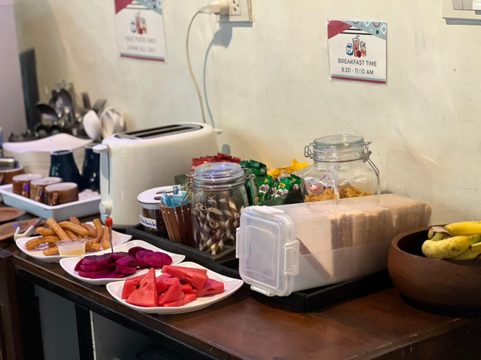Food & Drinks 3, Luck-Yimm Hostel, Phra Nakhon
