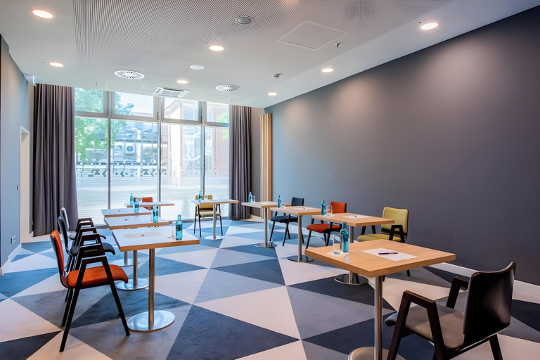 Others 5, Premier Inn Köln City Süd, Köln