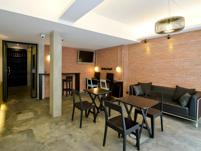 Public Area 4, DI Place Hotel, Khlong Toey