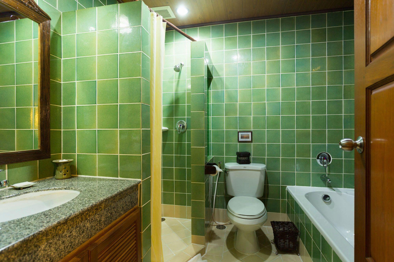 Bathroom 4, Samui Bayview Resort & Spa, Ko Samui