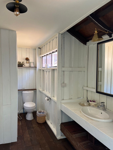 Bathroom 2, 4000Dao-A Hilltop Hideaway Experience, Mae Chan