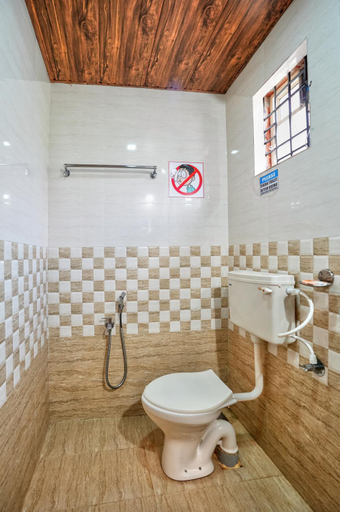 Bathroom 3, Rofinos Cottages, North Goa