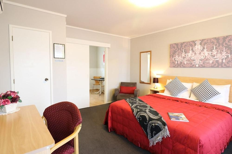 Bedroom 4, Boundary Court Motor Inn, Hamilton