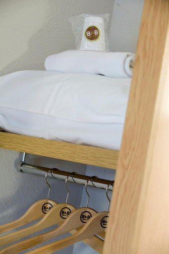 Bedroom 3, B&B Hotel Mulhouse Ile Napoleon, Haut-Rhin