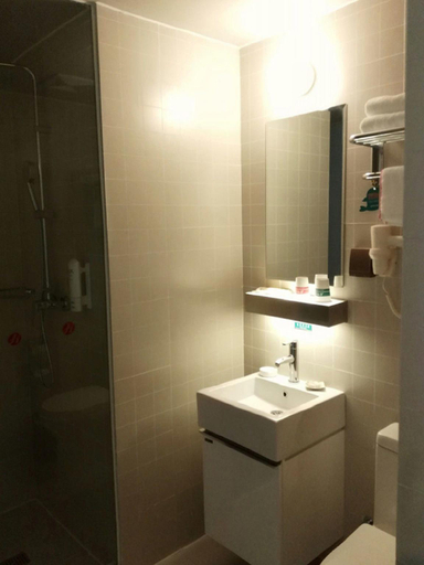 Bathroom, Jinjiang Inn Select Dongying Kenli Petrochemical Tower, Dongying