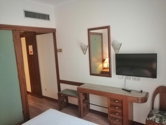 Bedroom 2, Hotel Universal, Terras de Bouro