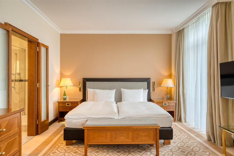 Bedroom 4, Grand Hotel des Bains Kempinski, Maloja