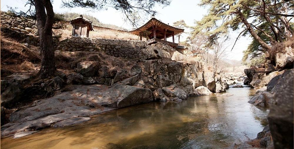 Others 5, Punggi Red Clay Pension, Yeongju