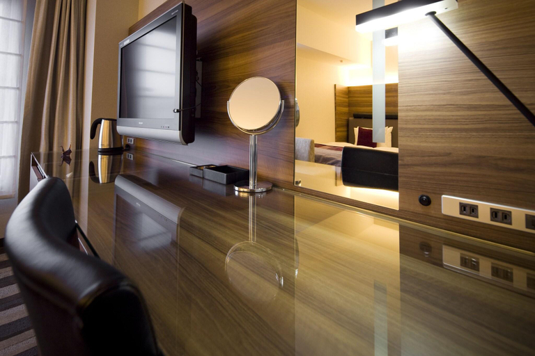 Bathroom 4, Tokyo Green Palace Hotel, Chiyoda