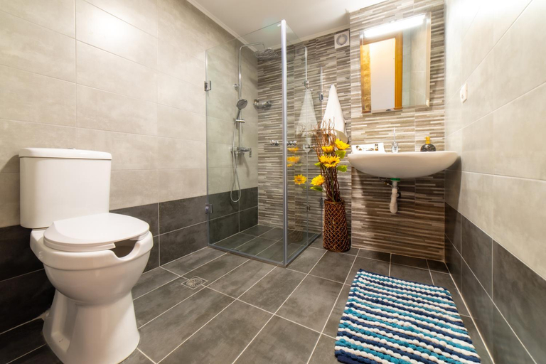 Bathroom 2, Asmani Apartments with pool, Crete