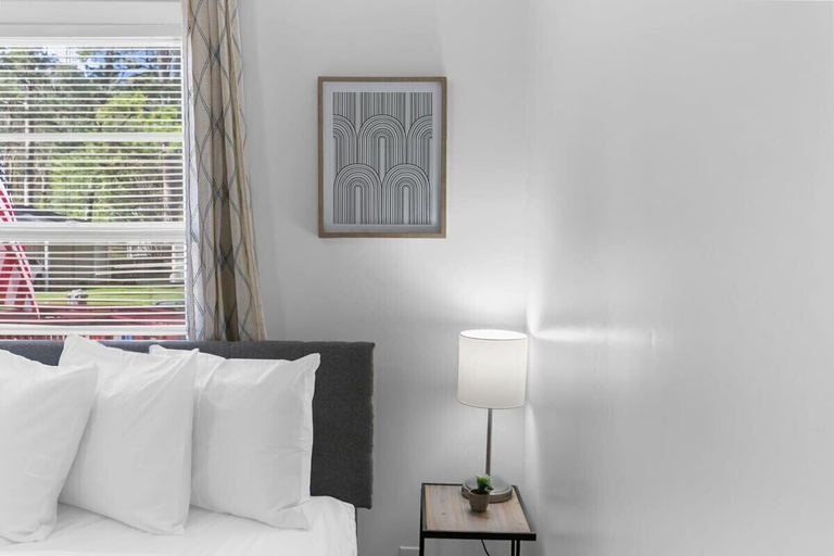 Room 3, Rose Drive Roost 2, Jefferson