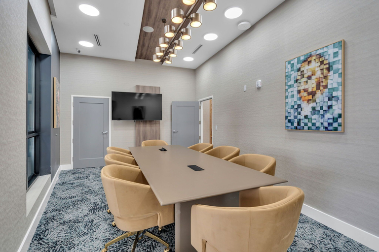 Business center 5, Latitude Apartments, Jefferson