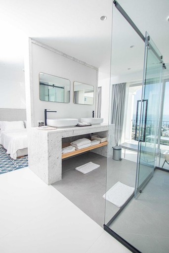 Bathroom 4, Villa Didon, Carthage
