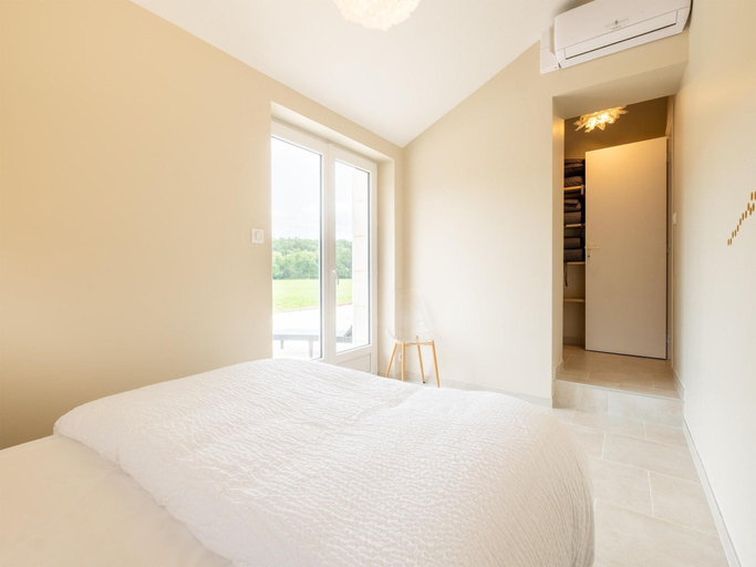 Bedroom 3, Charming Holiday Home with Private Pool, Dordogne