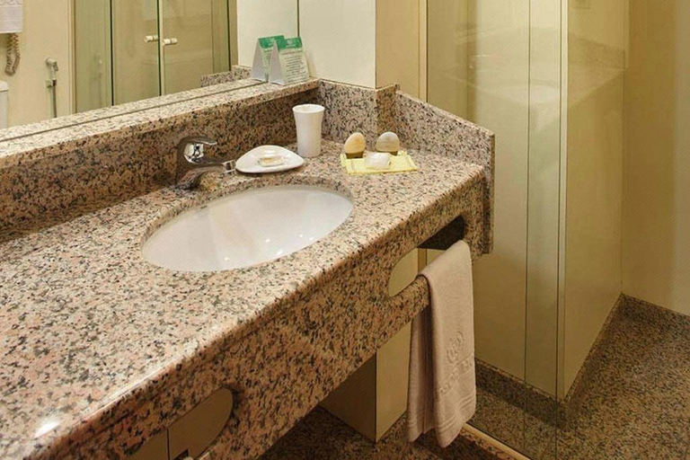 Bathroom 4, Windsor Guanabara Hotel, Rio de Janeiro