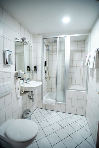 Bathroom, Hotel am Schillerplatz, Ludwigsburg