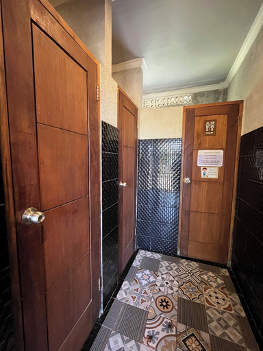 Bathroom 4, Waras Villa, Lombok
