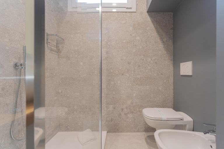 Bathroom 4, Torno Design Apartment by Rent all Como, Como