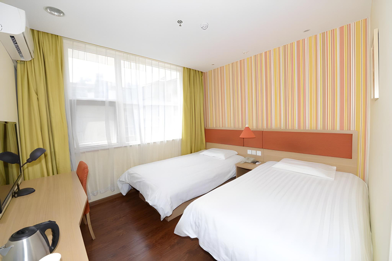 Bedroom, Home Inn Hotel Kunming Jinmafang Shulin Street, Kunming