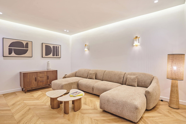 Living area 3, Charming Apartment - Canal Saint-martin, Paris