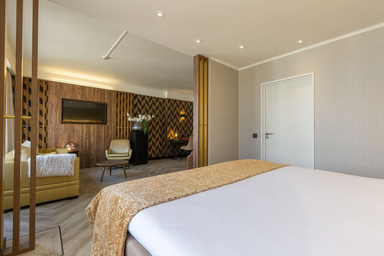 Bedroom 2, The Plaza Hotel Antwerp, Antwerpen