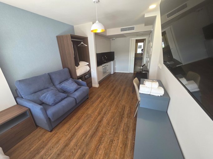 Room 3, ARANDA FLEX LIVING, Burgos