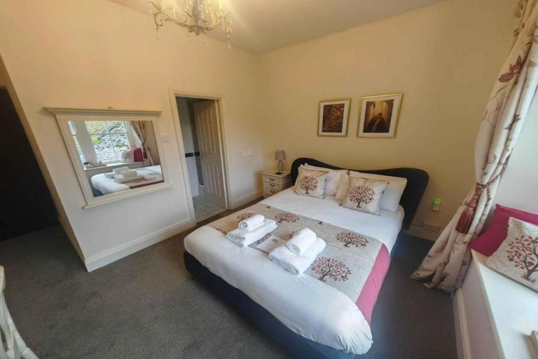 Bedroom 2, Lovelady Shield Hotel, Cumbria