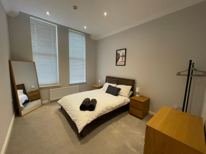 Bedroom 2, Travaal - 2 Bed Serviced Apartment Farnborough, Hampshire