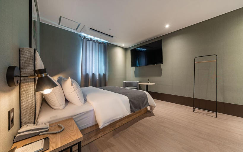 Bedroom 4, Ansan Brown Dot Gojan Branch, Hwaseong