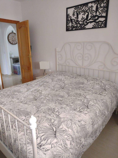 Room 2, La Casa Arboleas in Almer a, Almería